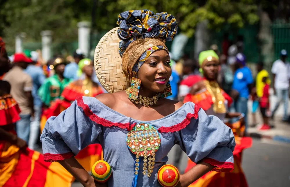 Poukisa moun pale franse an Ayiti?